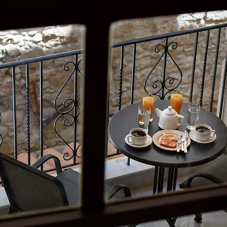 Loggia ηome